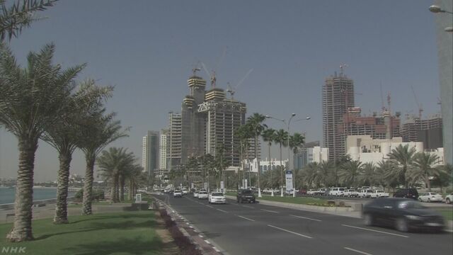 サウジアラビアなど6つの国がカタールとの交流をやめる
