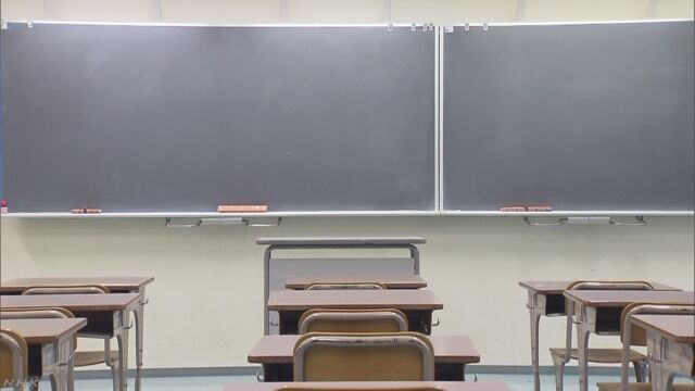 小学校と中学校の先生が700人以上足りない