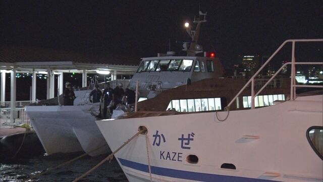 神戸空港に向かう船で15人がけが「何かにぶつかった」