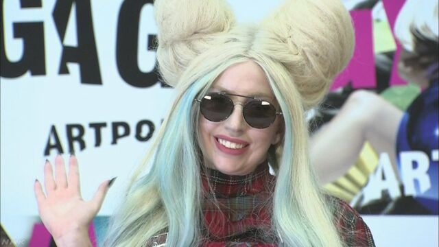歌手のレディー・ガガさん 病気のため12月から休む