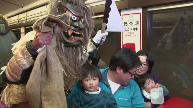 岩手県を走る三陸鉄道で「こたつ列車」が始まる