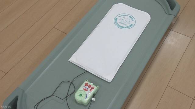 赤ちゃんが寝ている間ベビーセンサーを使う保育園が増える
