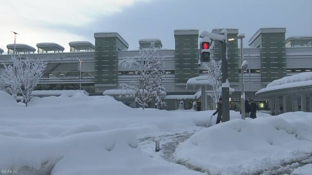 福井県や東北などで雪が続くので気をつけて