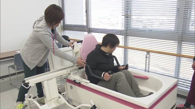 介護の仕事を手伝うロボットを作ろう
