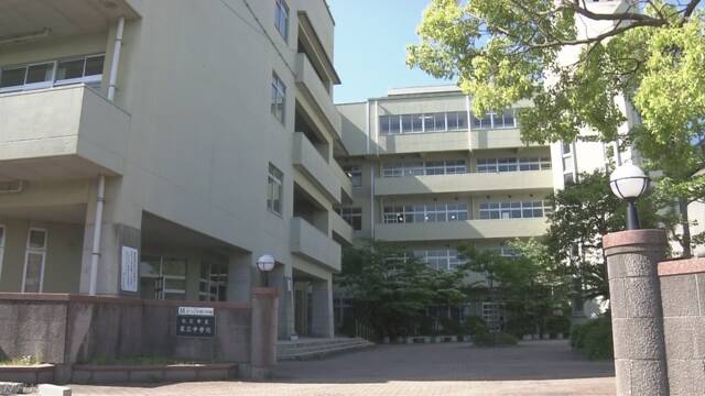 島根県の中学校 先生が足りなくて英語の授業ができなかった