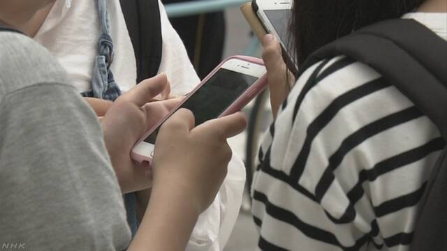 東京都 子どもの70%がスマートフォンなどを使っている