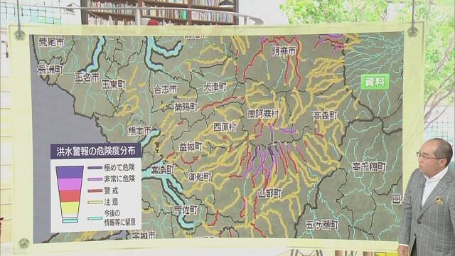 「川の危険を知らせる色が薄い紫になったら避難を考えて」
