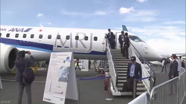 日本のジェット機「MRJ」がイギリスのイベントで飛ぶ