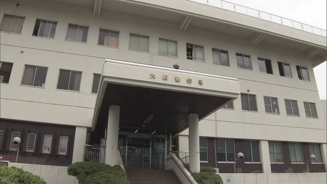 運転をやめない認知症の男性の車を警察が預かる