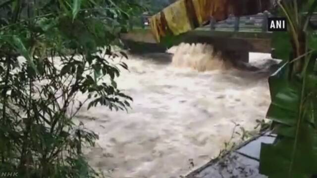 インド 雨が原因で6月下旬から約800人が亡くなる