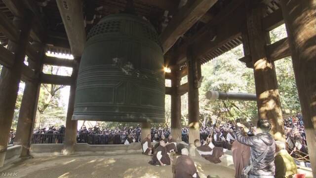 もうすぐ今年も終わり 京都の寺で「除夜の鐘」の練習
