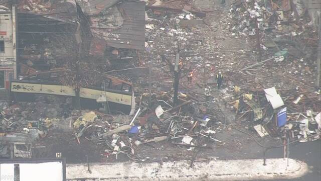 札幌で爆発 「部屋でスプレー120本のガスを出した」