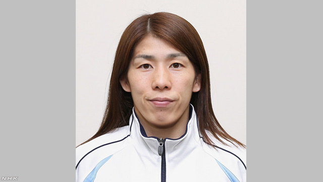 レスリングで金メダルを取った吉田沙保里さんが選手をやめる