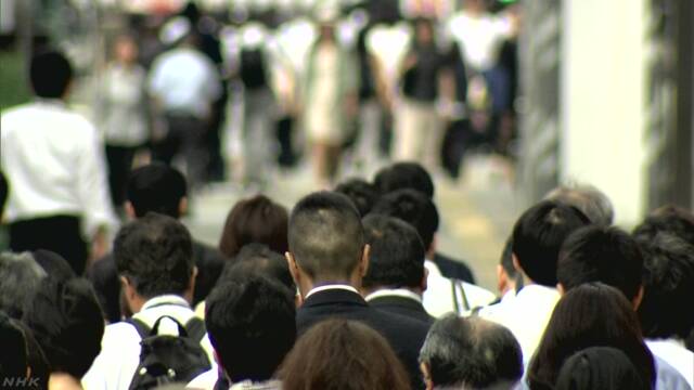 寝る時間が足りない人 休みの日だけ長く寝ても十分ではない
